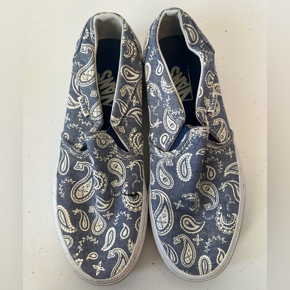 Vans Shoes - 𝅺Vans Paisley Slip On